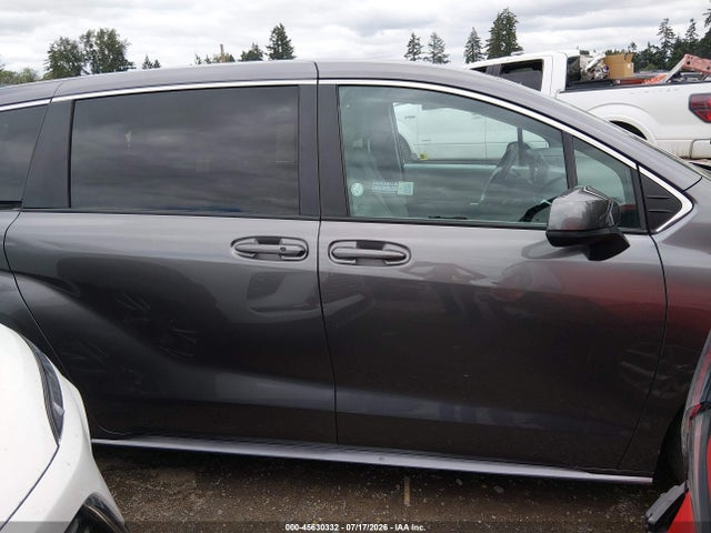 Toyota SIENNA LE 2024 5TDKRKEC8RS206741 Image 14