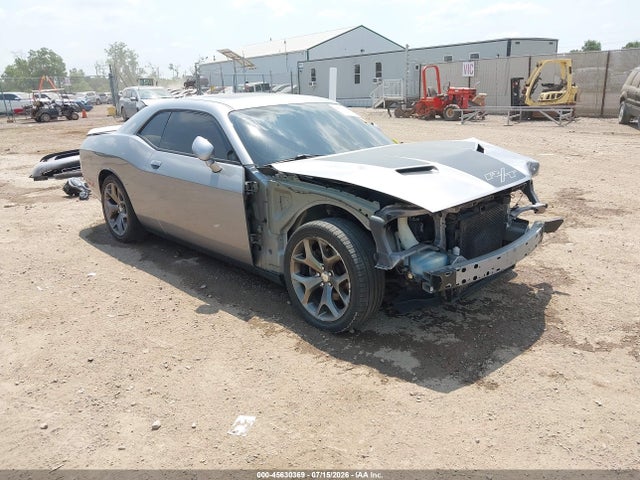45630369 :رقم المزاد ، 2C3CDZBT7FH707134 vin ، 2015 Dodge Challenger R/t Plus مزاد بيع