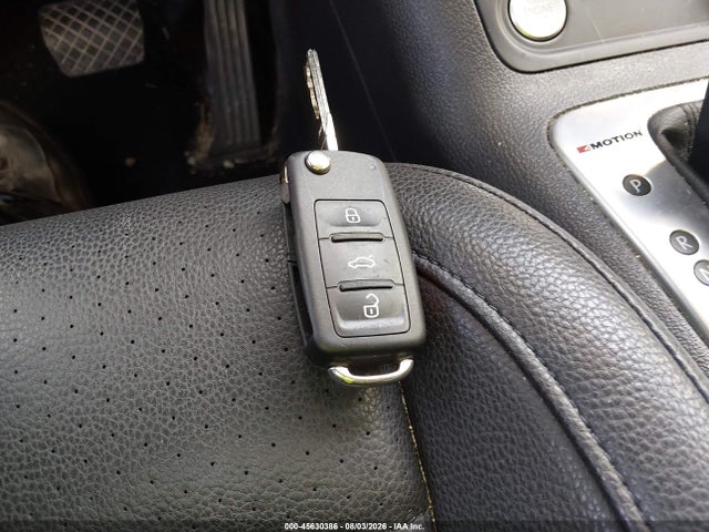 2017 Volkswagen Tiguan მანქანა იყიდება აუქციონზე, vin: WVGBV7AX7HK019297, აუქციონის ნომერი: 45630386