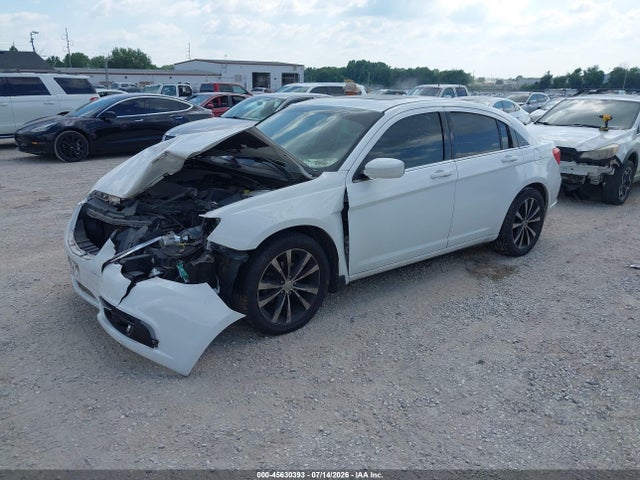 Aukcja sprzedaży 2011 Chrysler 200 S, vin: 1C3BC8FGXBN567586, numer aukcji: 45630393