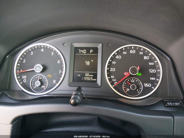 2011 Volkswagen Tiguan S მანქანა იყიდება აუქციონზე, vin: WVGBV7AX4BW519949, აუქციონის ნომერი: 45630398