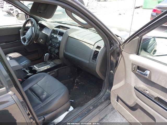 Продажа на аукционе авто 2011 Ford Escape Limited, vin: 1FMCU0EGXBKB21399, номер лота: 45630423