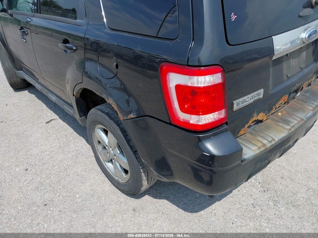 Продажа на аукционе авто 2011 Ford Escape Limited, vin: 1FMCU0EGXBKB21399, номер лота: 45630423