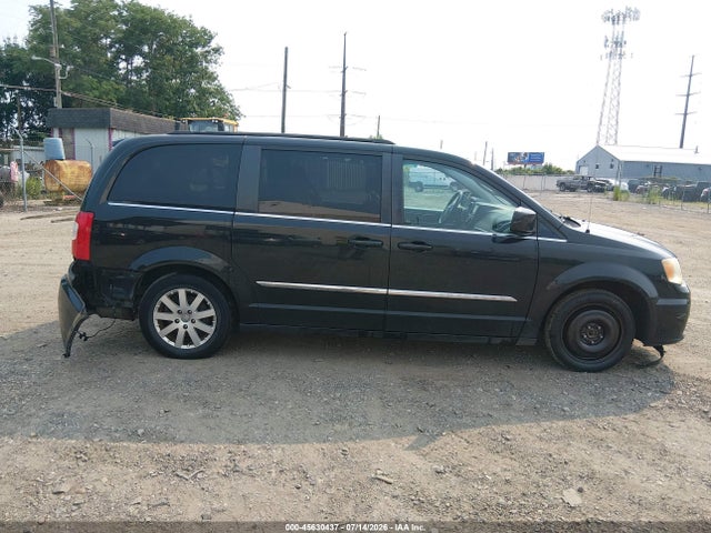 45630437 :رقم المزاد ، 2C4RC1BG5DR722994 vin ، 2013 Chrysler Town & Country Touring مزاد بيع