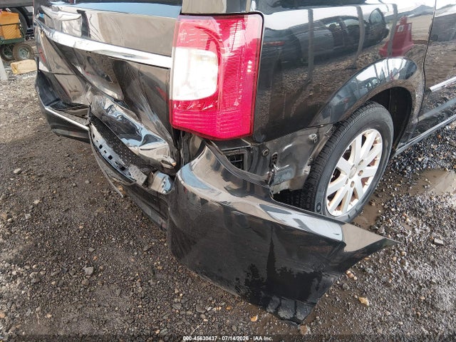 45630437 :رقم المزاد ، 2C4RC1BG5DR722994 vin ، 2013 Chrysler Town & Country Touring مزاد بيع