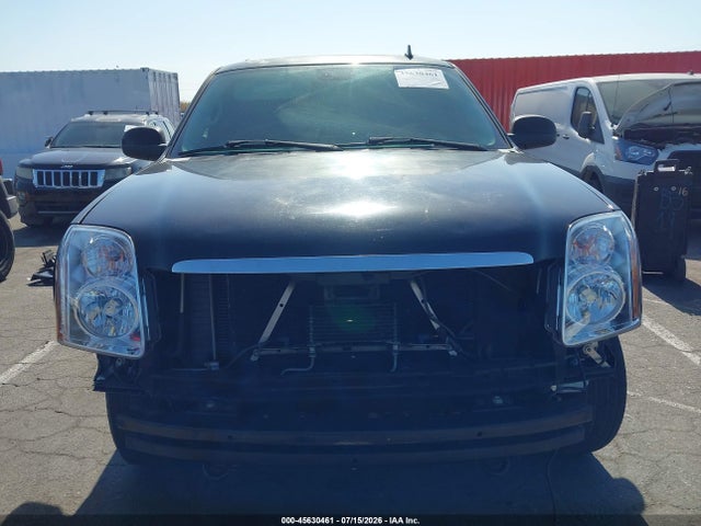 45630461 :رقم المزاد ، 1GKFK63878J105122 vin ، 2008 Gmc Yukon Denali مزاد بيع