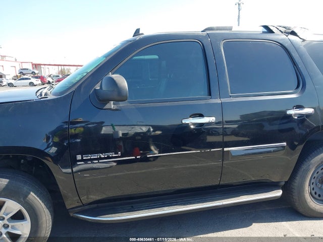 45630461 :رقم المزاد ، 1GKFK63878J105122 vin ، 2008 Gmc Yukon Denali مزاد بيع