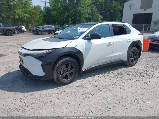 Toyota BZ4X XLE 2023 JTMABACA6PA018306 Image 2