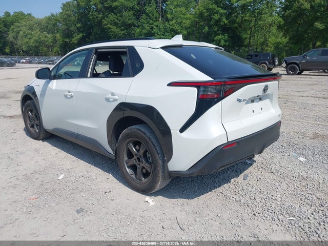 Toyota BZ4X XLE 2023 JTMABACA6PA018306 Image 3