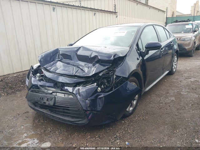 Toyota COROLLA LE 2026 5YFB4MDE6TP417840 Image 2