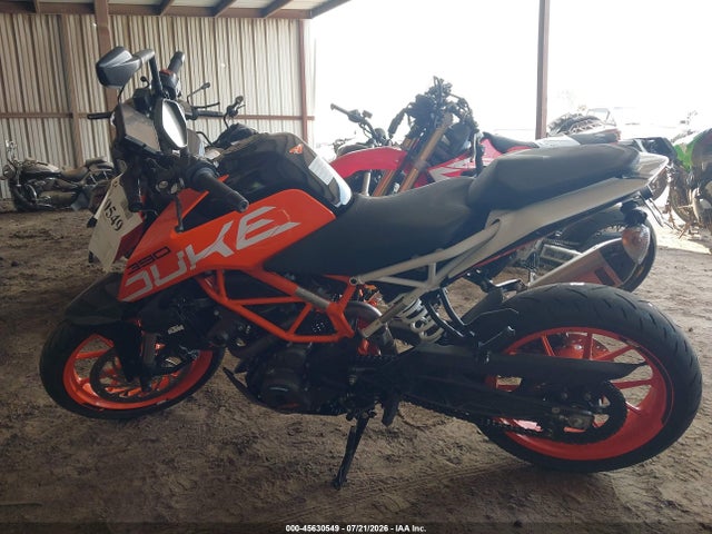 KTM 390 Duke 2018 MD2JPJ402JC276903 Image 13