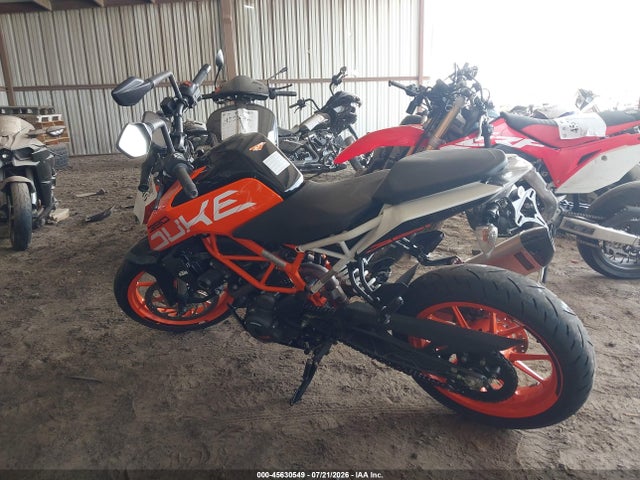 KTM 390 Duke 2018 MD2JPJ402JC276903 Image 3