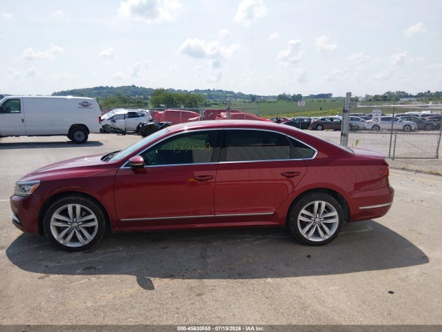 2017 Volkswagen Passat 1.8t Sel Premium მანქანა იყიდება აუქციონზე, vin: 1VWCT7A33HC064823, აუქციონის ნომერი: 45630550