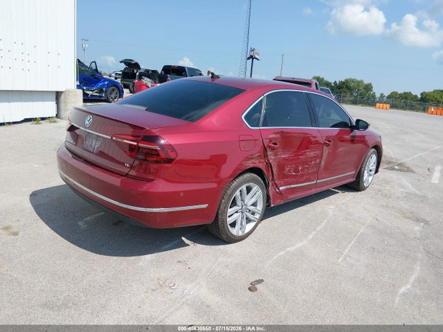 2017 Volkswagen Passat 1.8t Sel Premium მანქანა იყიდება აუქციონზე, vin: 1VWCT7A33HC064823, აუქციონის ნომერი: 45630550