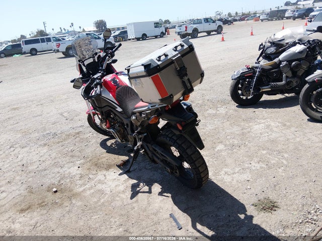 Honda CRF1000 2017 JH2SD0444HK101270 Image 13