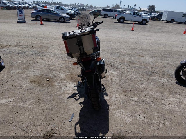 Honda CRF1000 2017 JH2SD0444HK101270 Image 3