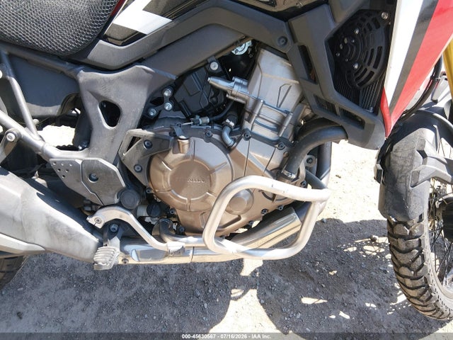 Honda CRF1000 2017 JH2SD0444HK101270 Image 8