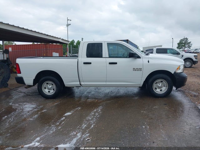 Продаж на аукціоні авто 2018 Ram 1500 Tradesman  4x2 6'4 Box, vin: 1C6RR6FGXJS324123, номер лоту: 45630596