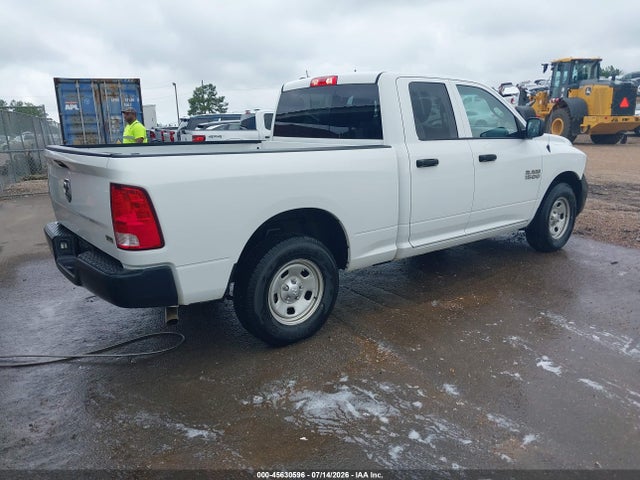 Продаж на аукціоні авто 2018 Ram 1500 Tradesman  4x2 6'4 Box, vin: 1C6RR6FGXJS324123, номер лоту: 45630596