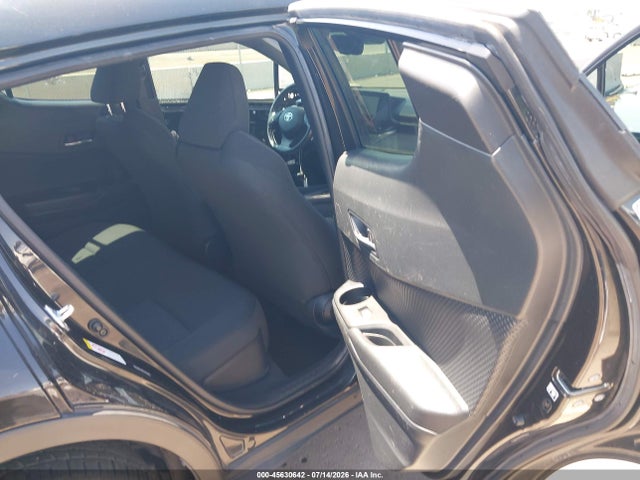 NMTKHMBX0JR034603 Toyota C-hr Xle Premium