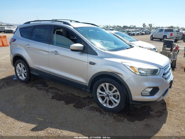 Ford ESCAPE SE 2018 1FMCU0GD0JUB13933 Image 1