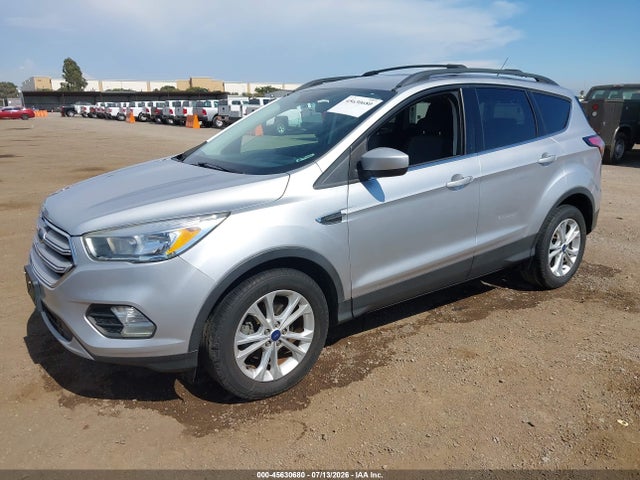 Ford ESCAPE SE 2018 1FMCU0GD0JUB13933 Image 2