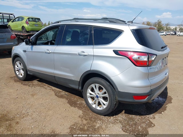 Ford ESCAPE SE 2018 1FMCU0GD0JUB13933 Image 3
