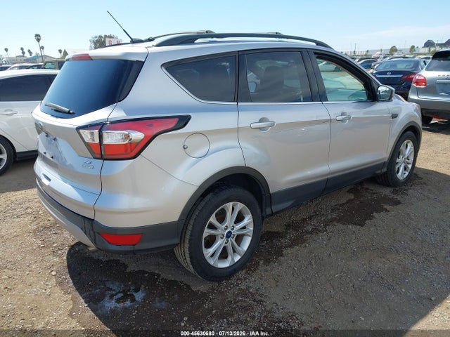 Ford ESCAPE SE 2018 1FMCU0GD0JUB13933 Image 4