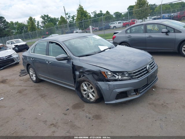 2017 Volkswagen Passat 1.8t S მანქანა იყიდება აუქციონზე, vin: 1VWAT7A31HC041273, აუქციონის ნომერი: 45630696