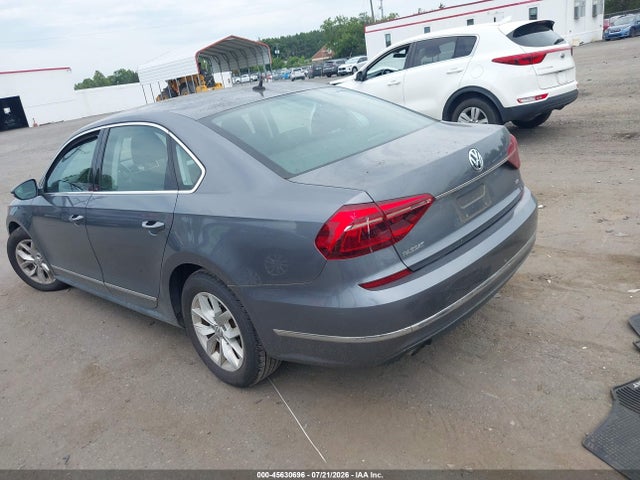 2017 Volkswagen Passat 1.8t S მანქანა იყიდება აუქციონზე, vin: 1VWAT7A31HC041273, აუქციონის ნომერი: 45630696