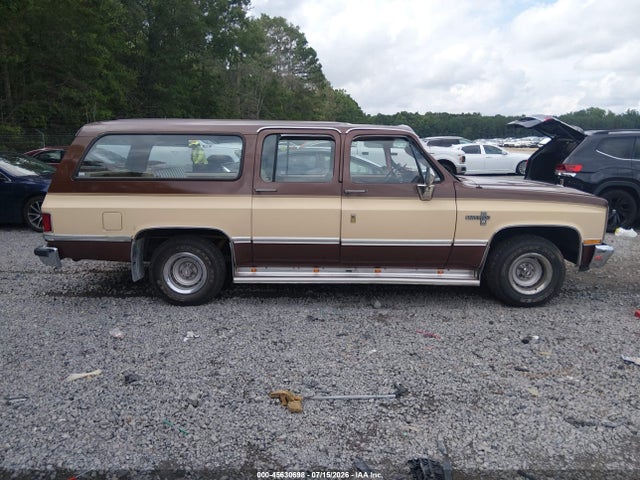 1988 Chevrolet Suburban R1 მანქანა იყიდება აუქციონზე, vin: 1GNER16K2JF108488, აუქციონის ნომერი: 45630698