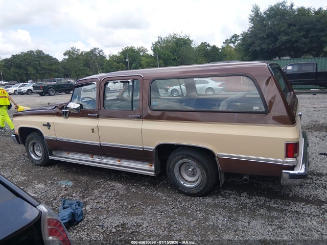 1988 Chevrolet Suburban R1 მანქანა იყიდება აუქციონზე, vin: 1GNER16K2JF108488, აუქციონის ნომერი: 45630698