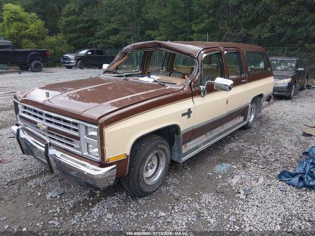 1988 Chevrolet Suburban R1 მანქანა იყიდება აუქციონზე, vin: 1GNER16K2JF108488, აუქციონის ნომერი: 45630698
