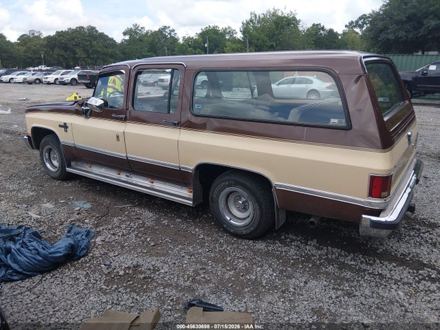 1988 Chevrolet Suburban R1 მანქანა იყიდება აუქციონზე, vin: 1GNER16K2JF108488, აუქციონის ნომერი: 45630698