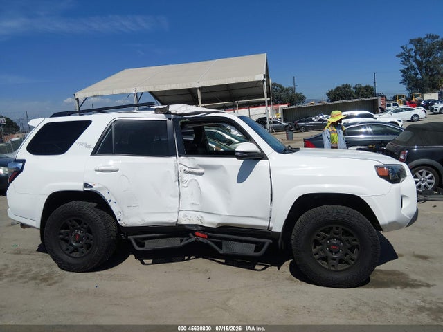 JTEBU5JRXK5611601 Toyota 4RUNNER SR5
