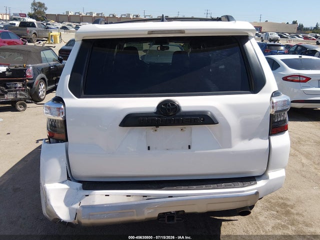 Toyota 4RUNNER SR5 2019 JTEBU5JRXK5611601 Image 15