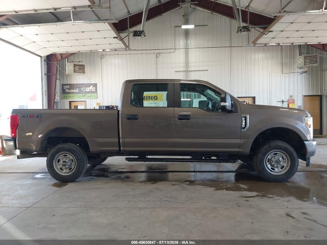 1FT8W3B69KEE75348 Ford F-350 Xl