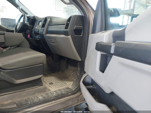 1FT8W3B69KEE75348 Ford F-350 Xl