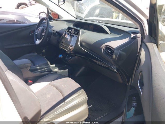 Toyota Prius Two 2018 JTDKBRFU0J3590699 Image 5