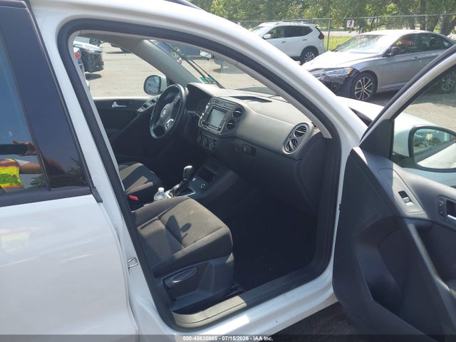 Продаж на аукціоні авто 2017 Volkswagen Tiguan 2.0t/2.0t S, vin: WVGBV7AX0HK050262, номер лоту: 45630865
