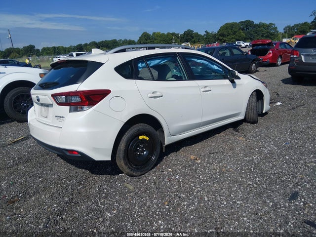 45630958 :رقم المزاد ، 4S3GTAV66N3715640 vin ، 2022 Subaru Impreza Premium 5-door مزاد بيع