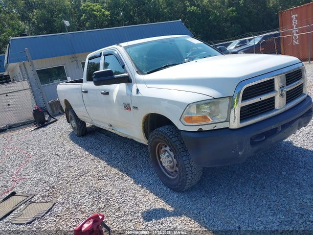 45630992 :رقم المزاد ، 3D7TT2CT1BG550401 vin ، 2011 Ram Ram 2500 St مزاد بيع