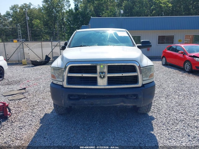 45630992 :رقم المزاد ، 3D7TT2CT1BG550401 vin ، 2011 Ram Ram 2500 St مزاد بيع
