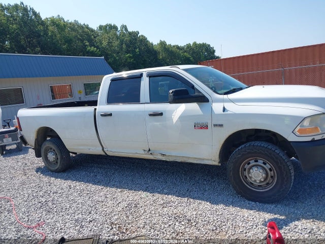 45630992 :رقم المزاد ، 3D7TT2CT1BG550401 vin ، 2011 Ram Ram 2500 St مزاد بيع