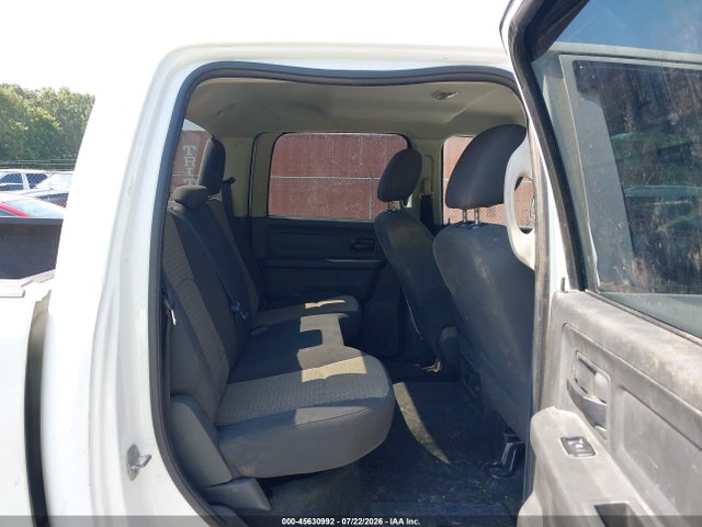 45630992 :رقم المزاد ، 3D7TT2CT1BG550401 vin ، 2011 Ram Ram 2500 St مزاد بيع