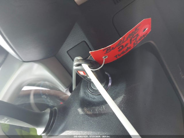 45631025 :رقم المزاد ، 2T3ZFREV8HW317594 vin ، 2017 Toyota Rav4 Le مزاد بيع