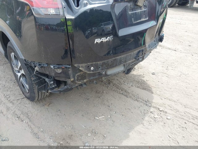 45631025 :رقم المزاد ، 2T3ZFREV8HW317594 vin ، 2017 Toyota Rav4 Le مزاد بيع