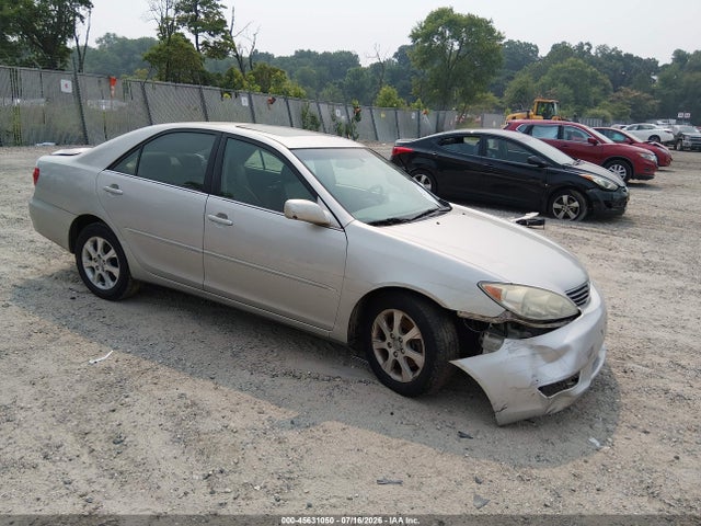45631050 :رقم المزاد ، 4T1BF30KX5U087671 vin ، 2005 Toyota Camry Xle V6 مزاد بيع