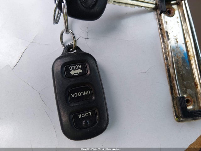 45631050 :رقم المزاد ، 4T1BF30KX5U087671 vin ، 2005 Toyota Camry Xle V6 مزاد بيع