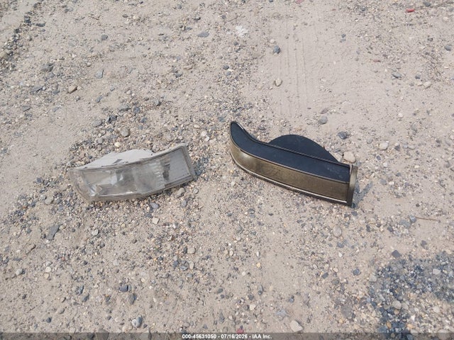 45631050 :رقم المزاد ، 4T1BF30KX5U087671 vin ، 2005 Toyota Camry Xle V6 مزاد بيع